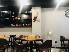 -陈员外正宗夹江烧烤(广福路店)