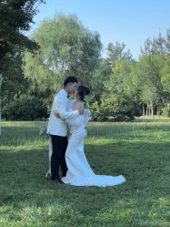 -喜爱高定婚纱摄影