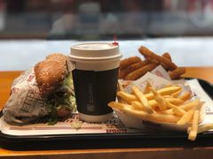 -The Habit Burger Grill 哈比特汉堡(复兴soho店)