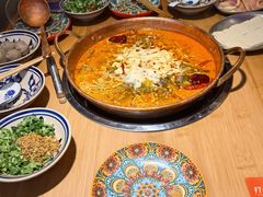 -洱火云南酸菜牛肉火锅(石景山当代商城店)