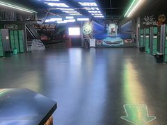 -极限PLAY运动娱乐新世界·团建派对表演休闲馆·室内高空游乐园
