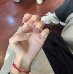 -H12 STAR日式美甲美睫专门店