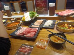 -呷哺呷哺(万达新世界店)