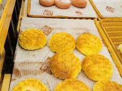 -顶东面包花园·生日蛋糕(世博店)