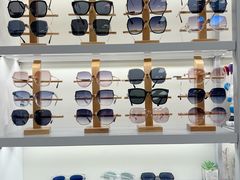 -潘多拉眼镜·蔡司依视路明月(潘家园店)