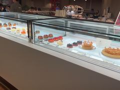 -潮一不贰·法式甜品·生日蛋糕·西式简餐(外滩店)