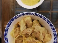 -笑来喜馄饨小笼工坊店(湖滨街店)