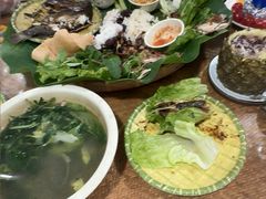 -沐毫傣泐云南菜孔雀宴•手抓饭傣味烧烤(曼听公园店)
