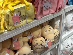 -名创优品(万达广场河东店)