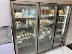 面包甜点陈列柜-白色日记·手作酸奶(麦凯乐店)