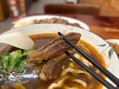 -尊品原汁牛肉面