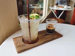 fresh&nbsp;bloody&nbsp;lemonade-Cheevit Cheeva(Sirimangkalajarn)