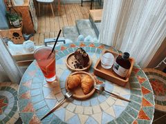 -拾壹cafe·工作室