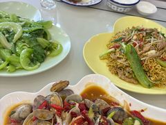 -覃记海鲜美食餐厅