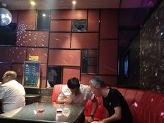 -依呀呀ktv烧烤小串(中山西路店)