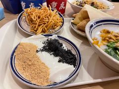 -正南齐北·老街糯米团(洪崖洞店)