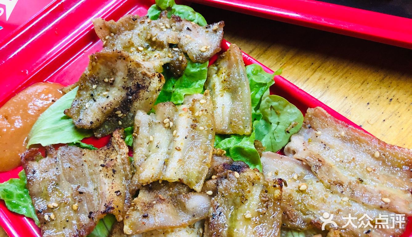 今天听说小红烤翅可以堂食，就来1914店