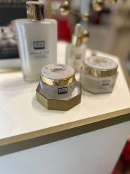 -奥伦纳素Erno Laszlo