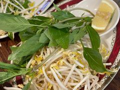 -鸿记越南牛鸡粉