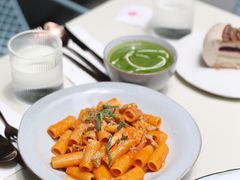 -潮一不贰·法式甜品·生日蛋糕·西式简餐(外滩店)