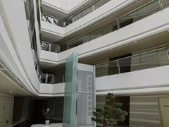 -上海滴水湖皇冠假日酒店