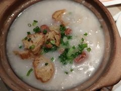 荔湾艇仔粥-新大咀港式茶餐厅(宝山万达店)