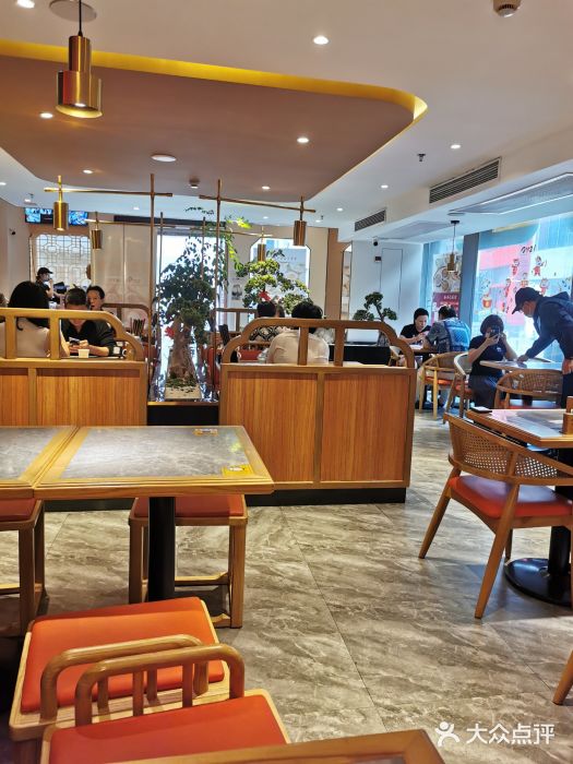 裕兴记•蟹黄面馆(人民广场店)大堂图片