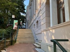 -香港大学