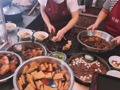 -松树干拌面店