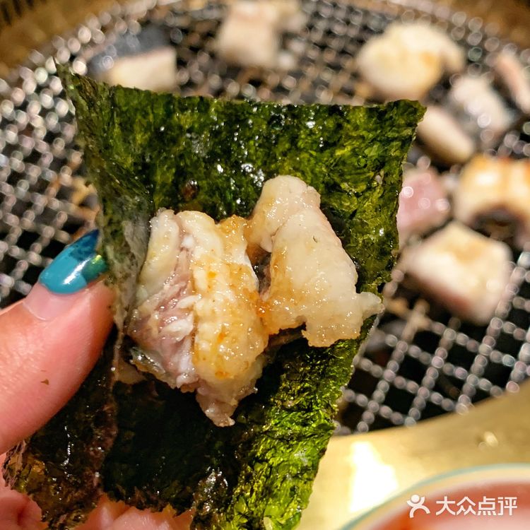 郑州美食｜韩餐届“天花板”🍱烤活鳗鱼好吃晕
