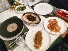 -华凌牛庄西餐厅(乌鲁木齐华凌美爵大饭店)