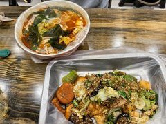 -二钢串叔麻辣烫(华龙大厦店)