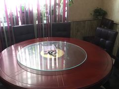 -扒虾小妹儿麻辣海鲜(宏图街店)