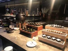 -BLU 全日制餐厅(上海安曼纳卓悦酒店)