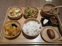 -一两饭川味素食餐厅