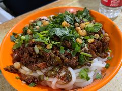 牛肉拌米粉-玲玲米粉·新疆现炒米粉(大十字总店)