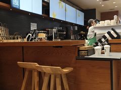 -星巴克(上海虹桥新天地二店)