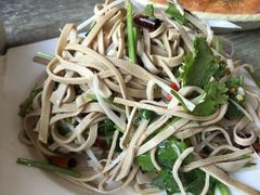 -巴依兄弟西域美食(机场店)