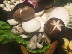 -捞神煲汤火锅(湖滨商业街店)