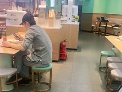 大堂-老乡鸡(西岸凤巢店)