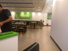 大堂-老乡鸡(肥东店忠路润和尚品店)