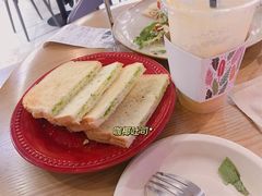 -HELLO 27 意面·沙拉·帕尼尼