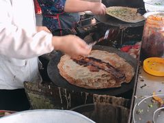 -正宗杂粮煎饼香软鸡蛋饼