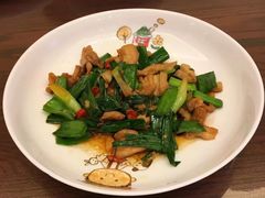 青蒜炒肉片-顾家土菜館