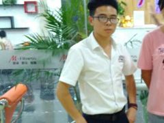 -亲亲家园三期游泳池