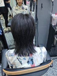 点击看大图 -藤野造型专业烫染接发