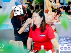 课外活动-首脑美容美发化妆美甲培训学校(龙岗校区)
