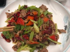 -犇逸·乐山跷脚牛肉·四川现炒(览海店)