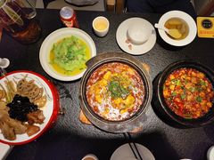 -万重锦·人文川菜馆(骡马市店)