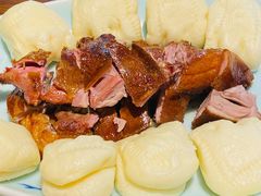 香酥樟茶鸭-金枝玉叶上海人家食府(三里河店)